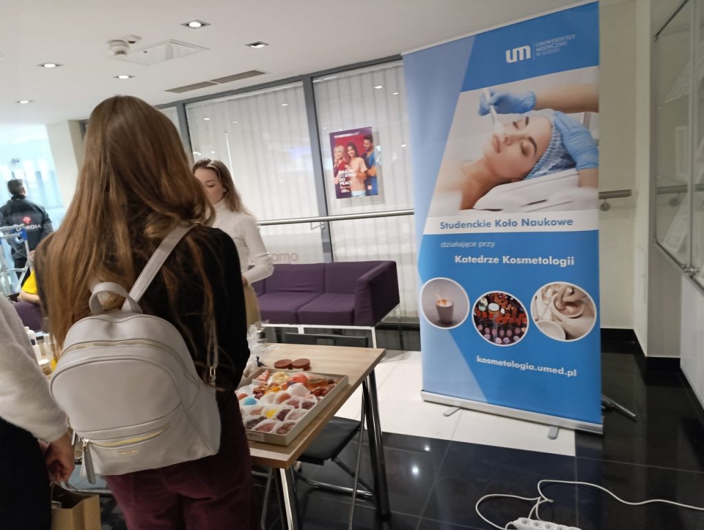 Kosmetologia na&nbsp;Drzwiach Otwartych Umed
